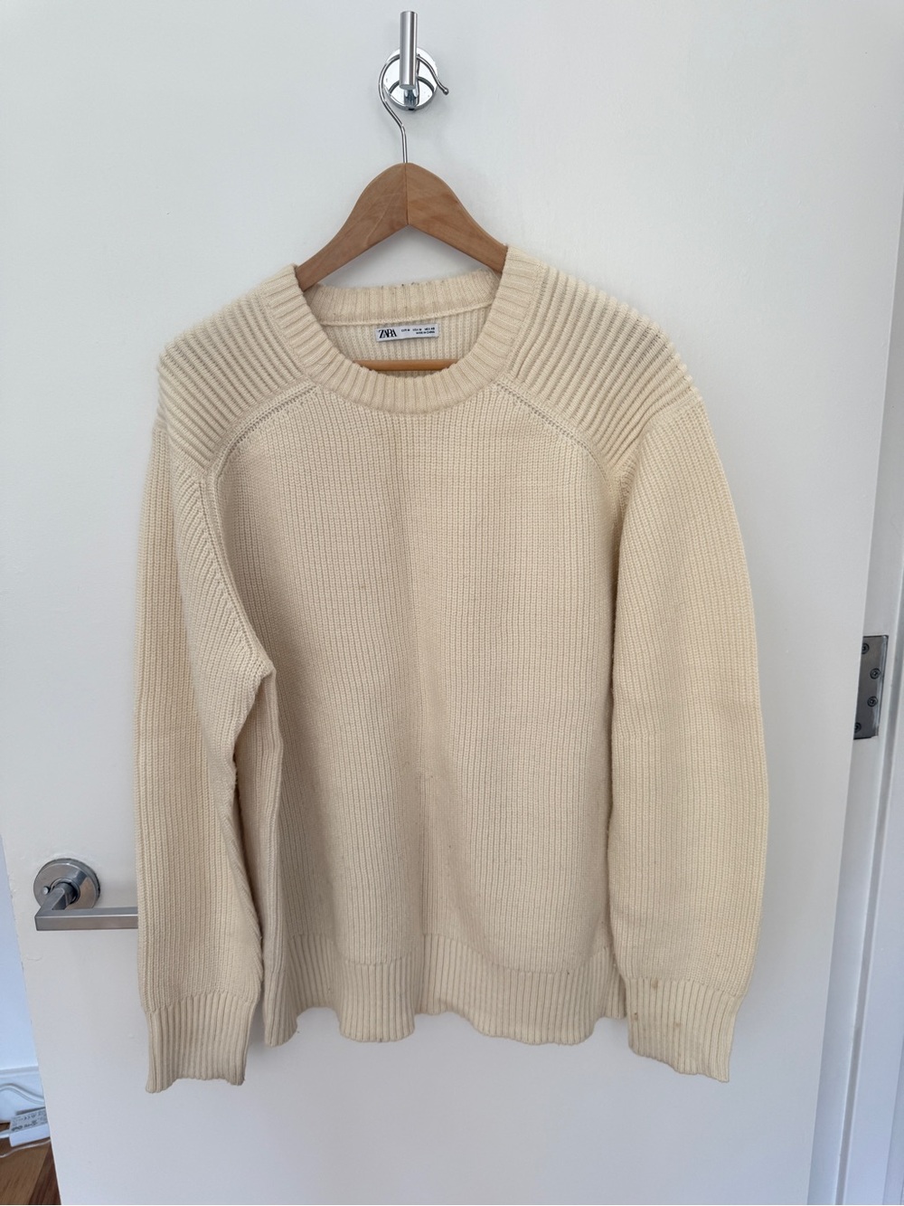 Zara Men's Cream Ribbed-Detail Crewneck Sweater
